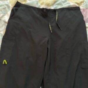Women’s scrub bottoms black size L